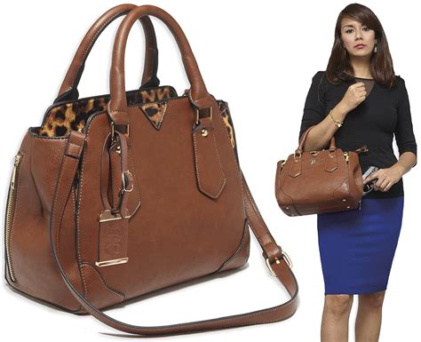 stylish concealed carry purses.